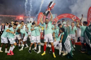 ΦΩΤΟΣ/Το σήκωσε η Ομόνοια!