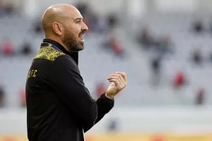 ΑΕΛ - Νέα Σαλαμίνα: Έξι γκολ, "Χ"ορταστικό παιχνίδι! (φώτος)