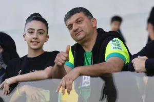 (Φωτορεπορτάζ) Ο κόσμος στην ΑΡΕΝΑ