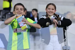 (Φωτορεπορτάζ) Ο κόσμος στην ΑΡΕΝΑ