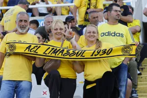 (Φωτορεπορτάζ) Φουλ... στο κίτρινο η Δυτική και το Νότιο πέταλο