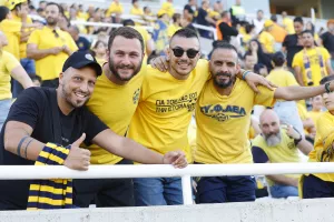 (Φωτορεπορτάζ) Φουλ... στο κίτρινο η Δυτική και το Νότιο πέταλο