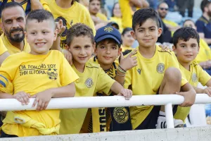 (Φωτορεπορτάζ) Φουλ... στο κίτρινο η Δυτική και το Νότιο πέταλο
