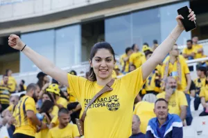 (Φωτορεπορτάζ) Φουλ... στο κίτρινο η Δυτική και το Νότιο πέταλο