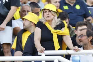 (Φωτορεπορτάζ) Φουλ... στο κίτρινο η Δυτική και το Νότιο πέταλο