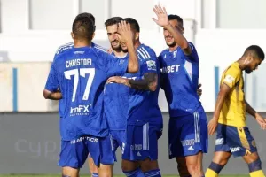 Ανόρθωση - ΑΕΛ: Τρίποντο η "Κυρία", αγωνία στους "Λέοντες" για "2" (φώτος)