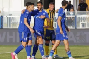 Ανόρθωση - ΑΕΛ: Τρίποντο η "Κυρία", αγωνία στους "Λέοντες" για "2" (φώτος)