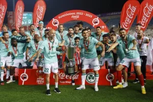 ΦΩΤΟΣ/Το σήκωσε η Ομόνοια!