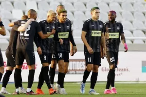 ΑΠΟΕΛ - Άρης: Φινάλε με 7 γκολ και γαλαζοκίτρινο τρίποντο (φώτος)