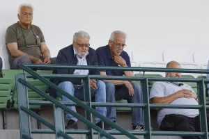 Δόξα - Ακρίτας: Oι Παφίτες έβαλαν "φωτιά" στην υπόθεση παραμονή!