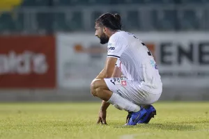 Δόξα - Ακρίτας: Oι Παφίτες έβαλαν "φωτιά" στην υπόθεση παραμονή!