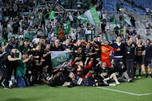 (Φωτορεπορτάζ) Οι έξαλλοι πανηγυρισμοί των πρωταθλητών