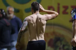 Δόξα - Ακρίτας: Oι Παφίτες έβαλαν "φωτιά" στην υπόθεση παραμονή!