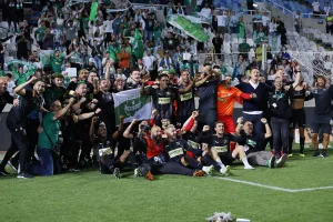 (Φωτορεπορτάζ) Οι έξαλλοι πανηγυρισμοί των πρωταθλητών