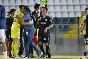 Δόξα - Ακρίτας: Oι Παφίτες έβαλαν "φωτιά" στην υπόθεση παραμονή!