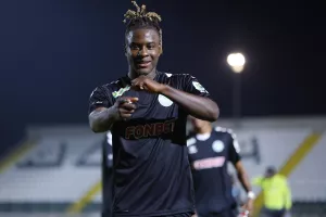 Δόξα - Ακρίτας: Oι Παφίτες έβαλαν "φωτιά" στην υπόθεση παραμονή!