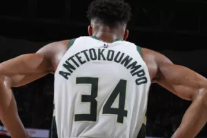 «Ο Αντετοκούνμπο στους Ουόριορς»