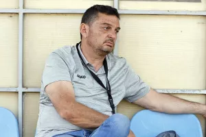 Δεν κρύβει την αλήθεια