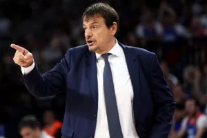 Αταμάν: «Δεν έχω υπογράψει ακόμη στον Παναθηναϊκό. Οικογένειά μου η Εφές»