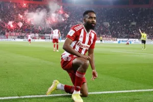 «Ομάδες της Bundesliga και της Ισπανίας παρακολουθούν τον Μπακαμπού»
