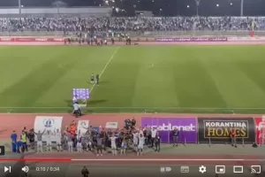 Η χρονιά κλείνει με ταυτόχρονο χειροκρότημα/ΒΙΝΤΕΟ 