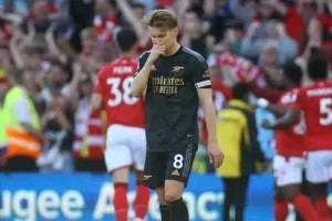 Πανηγύρισε παραμονή η Φόρεστ, 1-0 την Άρσεναλ και το πρωτάθλημα στη Σίτι!