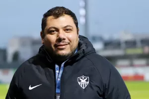 "Γιατί δεν ρωτήσατε τον κ.Νεοφυτίδη να σας πει; - Πρώτα θα... κλειδώσει ο προπονητής"