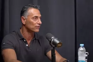 Σάντης: "Καταντήσαμε επειδή δέρνουμε στο β' γκρουπ να είμαστε ευχαριστημένοι;"