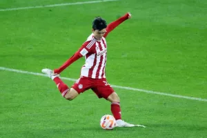 Ολυμπιακός: Εξετάζει Χουάνγκ η Νάπολι