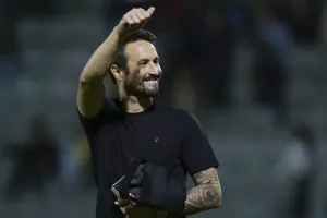 Οι έντονες… ματιές του Ολυμπιακού στην Αργεντινή και ο Πεϊσότο