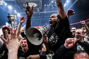 Οι φίλοι της Παρτίζαν συγκέντρωσαν 1,6 εκατ. ευρώ για τα χρέη της ομάδας!