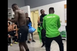 Βίντεος/Χορός και "Campeones" στ' αποδυτήρια!