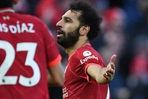 Νιώθει… άνετα ο Σαλάχ στο «Άνφιλντ» και ισοφάρισε το ρεκόρ του Σουάρες!