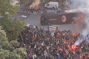 (ΒΙΝΤΕΟ) Χαμός στις αφίξεις των δύο αποστολών στο "Σαν Σίρο"