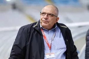 ΣΥΜΦΩΝΕΙ...