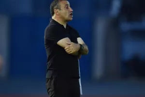 Καρμιώτισσα - Δόξα: Ο Ελ Αλουχί της χάρισε το τρίποντο από την "άσπρη" βούλα