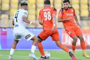 Καρμιώτισσα - Δόξα: Ο Ελ Αλουχί της χάρισε το τρίποντο από την "άσπρη" βούλα