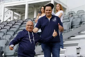 (Φωτορεπορτάζ) Ο κόσμος στο Απόλλων - ΑΠΟΕΛ