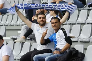 (Φωτορεπορτάζ) Ο κόσμος στο Απόλλων - ΑΠΟΕΛ