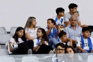 (Φωτορεπορτάζ) Ο κόσμος στο Απόλλων - ΑΠΟΕΛ