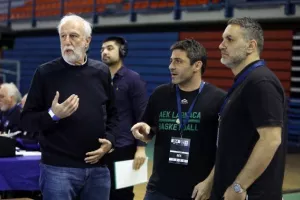 Κυπελλούχος η Πετρολίνα ΑΕΚ!