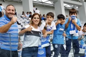 (Φωτορεπορτάζ) Ο κόσμος στο Απόλλων - ΑΠΟΕΛ