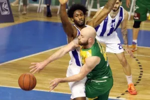 Κυπελλούχος η Πετρολίνα ΑΕΚ!