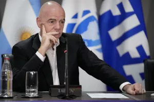  Η FIFA επέκτεινε την αναστολή των συμβολαίων των ξένων σε Ρωσία και Ουκρανία για άλλον ένα χρόνο!