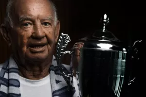 Ο Απόλλωνας δεν ξεχνά τον Κρίστη Βέβη