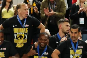 Μυθικός Βίντα: Κατέκτησε το τέταρτο νταμπλ στην καριέρα του