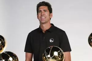 Οι Γουόριορς αποχαιρετούν τον άνθρωπο που δημιούργησε τη δυναστεία τους