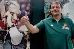 Αταμάν: "Στοχεύω να ξεπεράσω τον Ολυμπιακό, όπως έκανα με τη Φενέρ του Ομπράντοβιτς"