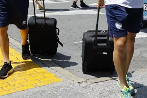 ΠΟΥ θα πάει η... βαλίτσα;