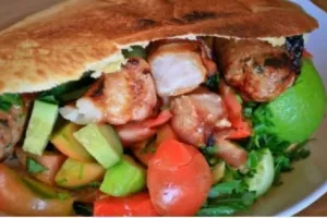 Σουβλάκια για οικονομική ενίσχυση